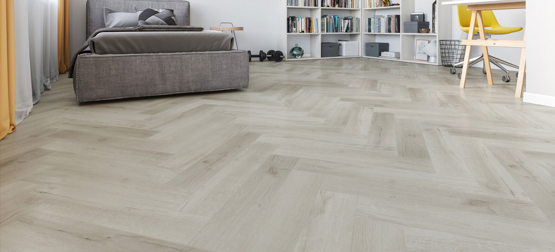 Светлый кварцевый ламинат в укладке «елочкой» в интерьере спальни